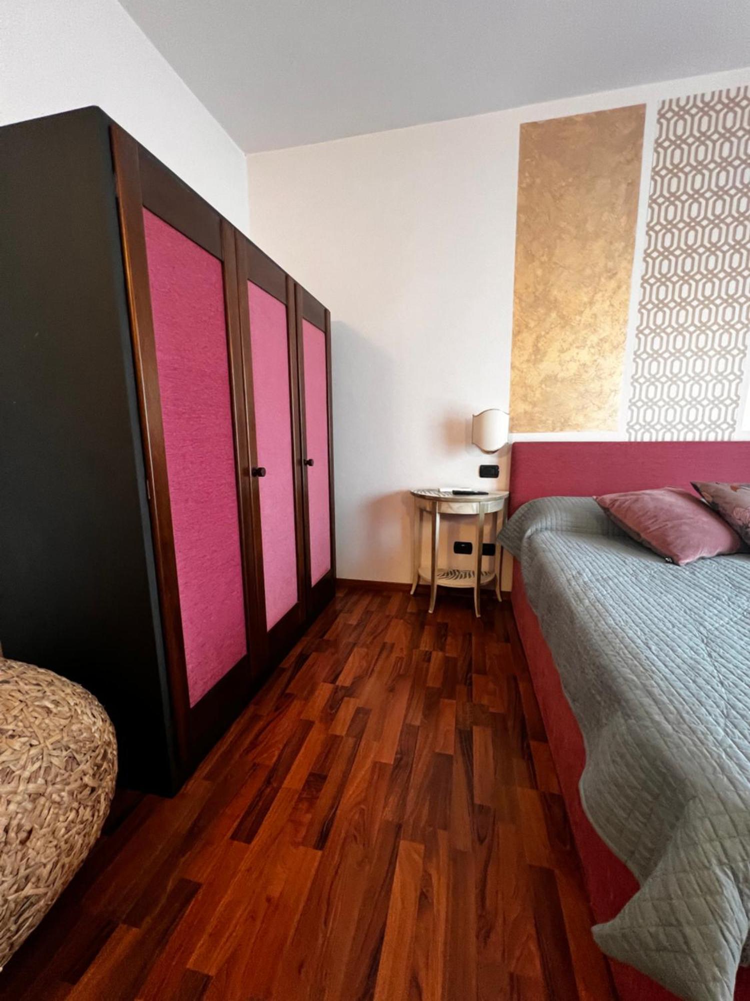 קאפרינו ורונזה Welcome Traveller Frida'S Rooms מראה חיצוני תמונה